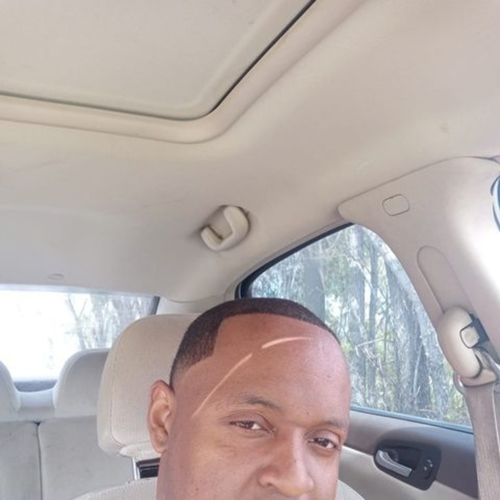 Meet your Posher, Derrell